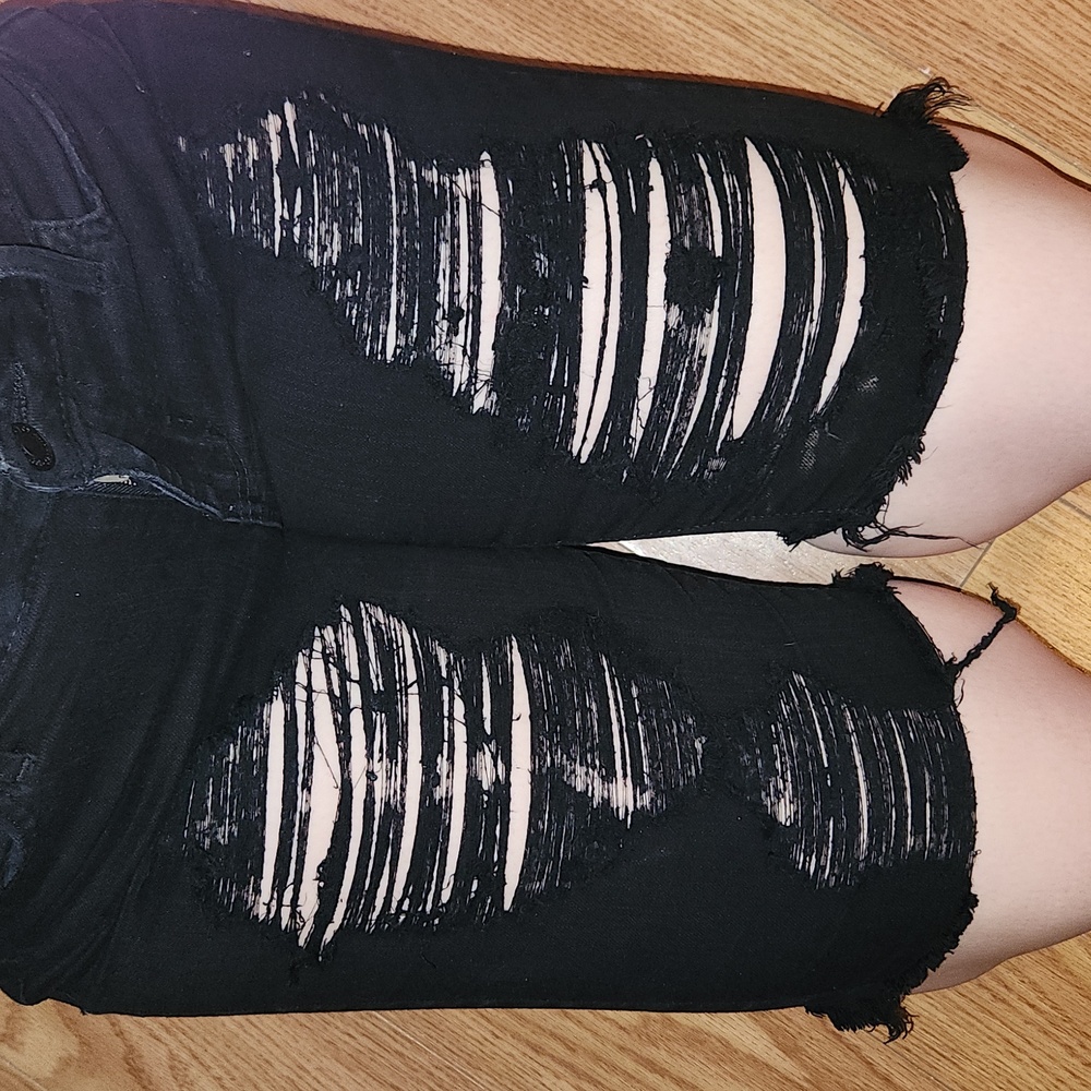 Guess Los Angeles xtreme ripped cut off Bermuda shorts